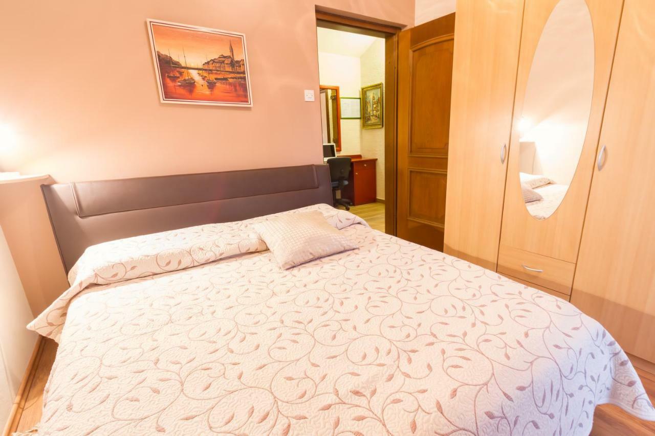 Apartments Mirjana Novigrad Istria Eksteriør billede